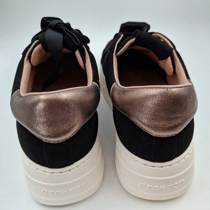 Stokton 235D Large diamond runner suede