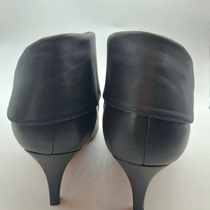 Lola Cruz 065T14BK low cut shoe boot