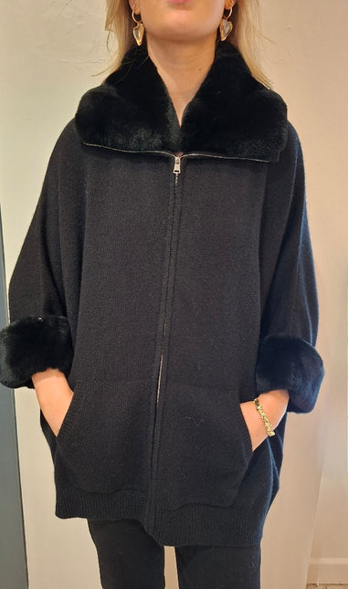 Max et Moi vent cape faux fur collar