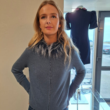 Dom Goor GDG2503 zip sweater with fur hood