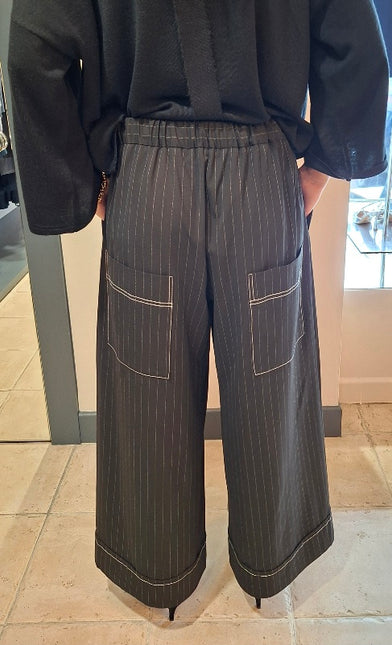 Isik Ozgur 2625-03 stripe trousers