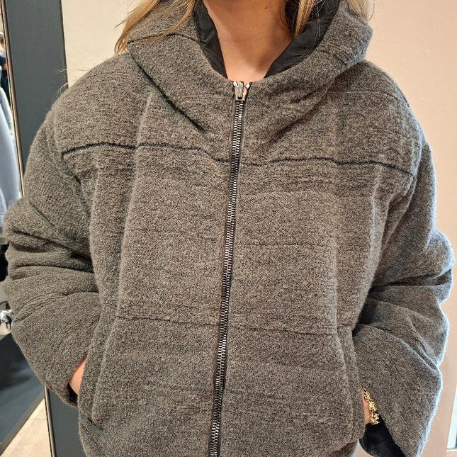 Transit CFDTRBS283E Down silk lined jacket