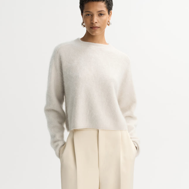 SOFT GOAT brushed cashmere crew neck knit Chalk