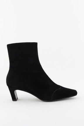 Lola Cruz 029T30BK square heel suede ankle boot black