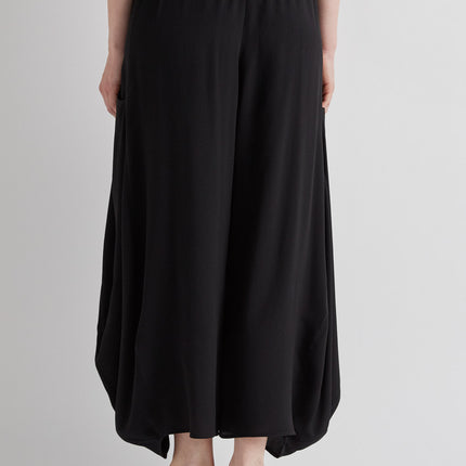 Meimeij M6EE06 flowy ballon end  trousers in black