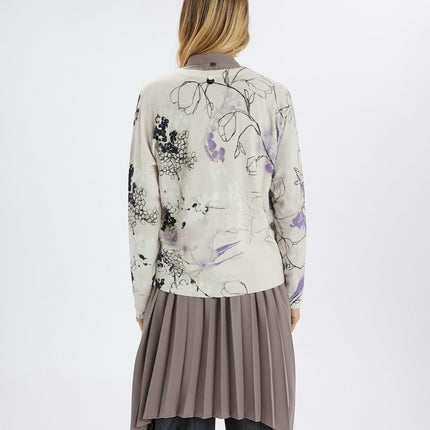 HIGH Amuse floral v neck knit. black/white floral and lilac floral