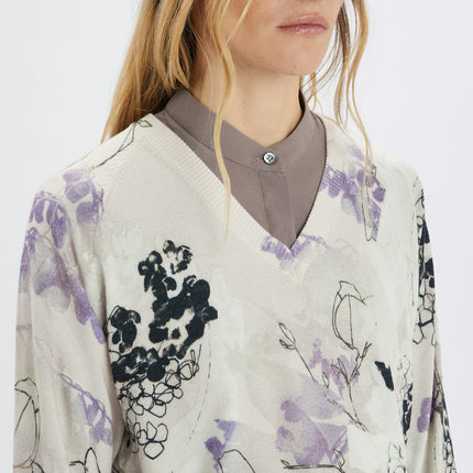 HIGH Amuse floral v neck knit. black/white floral and lilac floral