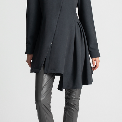 Lotus Eaters Koniani zip front pleat side tunic top