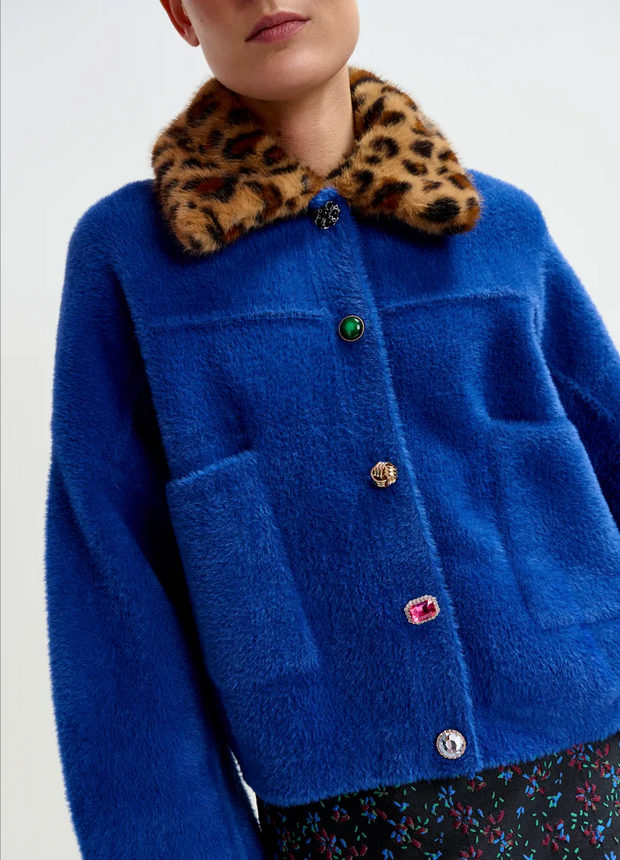 <h1>Coats & Jackets</h1>