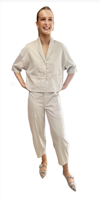 Transit 0247 trousers barrel cotton with patch pockets beige/sand