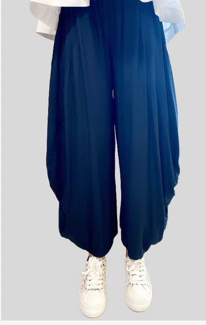 MeiMeiJ M6EE06 ballon end flowing trousers in navy