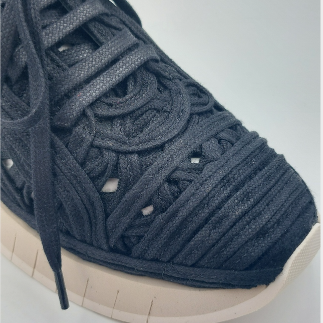 Paloma Barcello 267819 fabric lattice detail runners