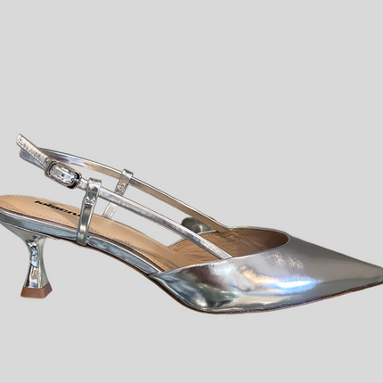 Lola Cruz carmen pumps 55 kitten heel