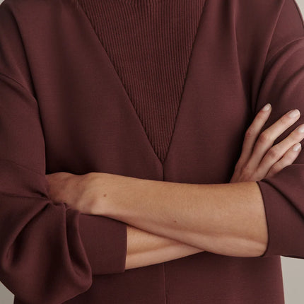 Varley Novi Long Line Mock Neck Sweat – Deep Mahogany